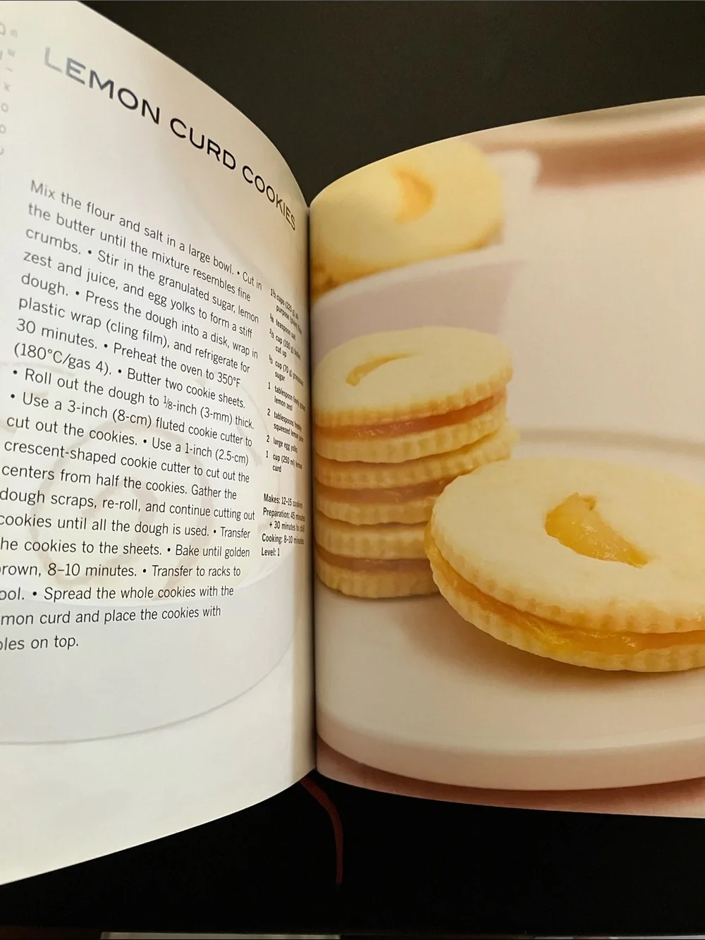Golden Book of Cookies Baking Cookbook Gilded Edges Bookmark 2008 Hardcover